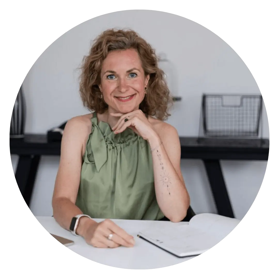 Silvia über Meisterlich Verkaufen